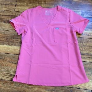 FIGS “Neon Pink” (limited release) Catarina top